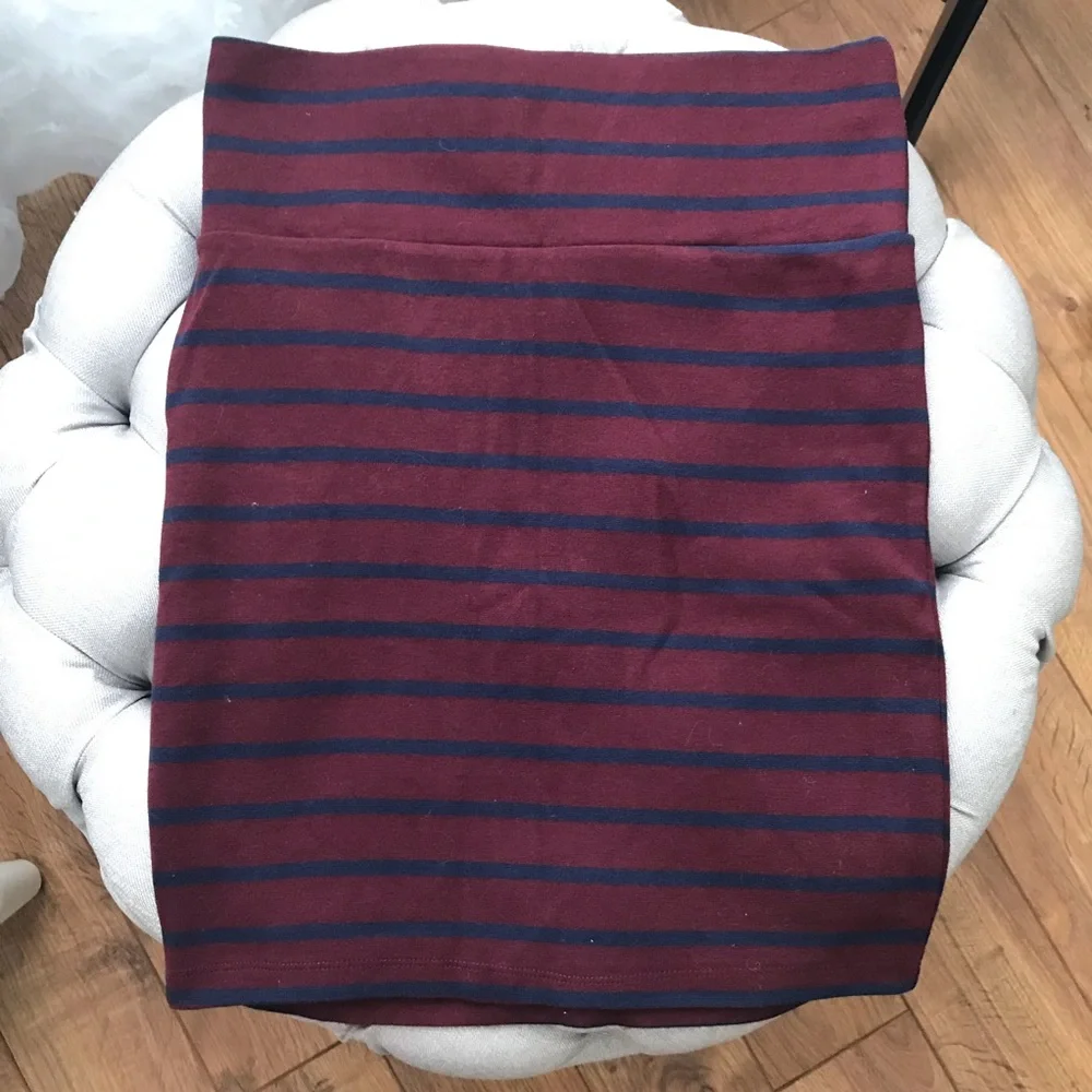 Forever 21 Maroon and Navy Blue Striped Bodycon Skirt Size L